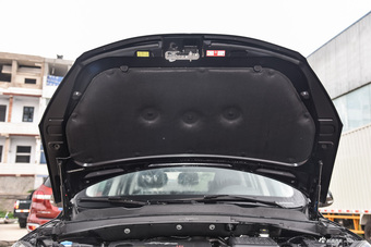 2016款大迈X5 1.5T手动精英7座型 国五 慕尼黑