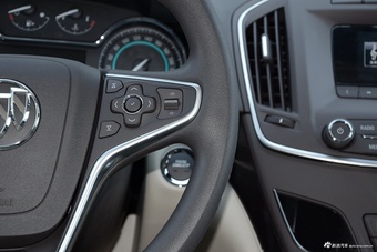 2015款君威 2.0L 精英时尚型 