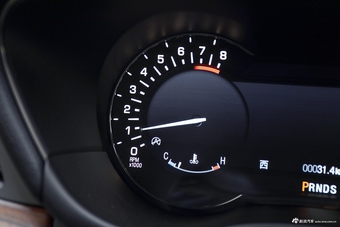 2017款林肯MKC 2.0T自动四驱尊雅版