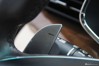 2013款总裁 3.0T自动V6标准型