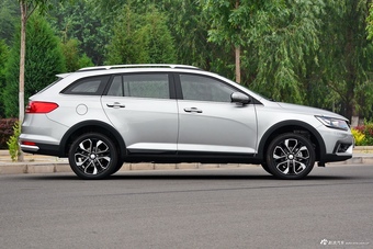 2018款一汽骏派CX65 1.5L手动豪华型