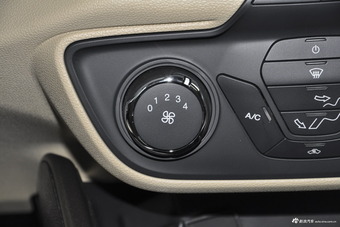 2017款福睿斯1.5L手动舒适型