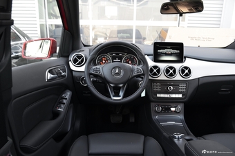 2017款奔驰B级B200 1.6T自动豪华型