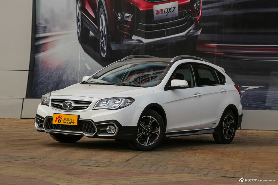 2014款V6菱仕1.5T手动智控版