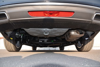 2017款吉利帝豪GL 1.3T手动精英型 墨玉黑