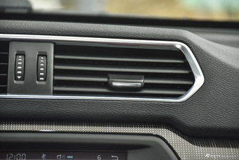 2017款哈弗H2 1.5T手动两驱精英型蓝标