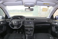 2018款标致308 1.6L手动时尚版