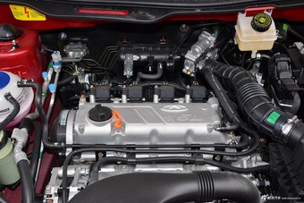 2017款瑞虎3X 1.5L手动版I 红色