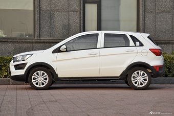 2015款北汽绅宝X25 1.5L手动标准型