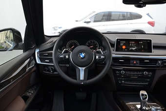 2018款宝马X5 3.0T 自动xDrive35i M运动豪华型