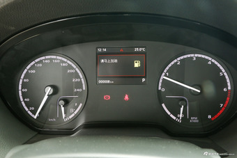 2018款观致3三厢1.6L自动尊贵型