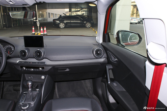 2018款奥迪Q2L 时尚动感型35TFSI