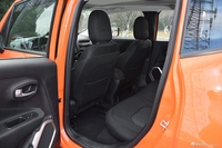 2017款自由侠2.0L自动四驱越能版