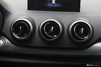 2017款WEY VV7 2.0T自动旗舰型