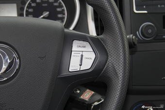 2017款风神AX3领先版1.5L手动尚酷型