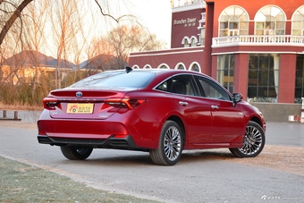 2019款亚洲龙双擎2.5L自动Limited旗舰版国V