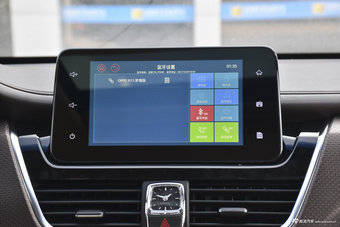 2017款宝骏730 1.5T手动风尚型7座