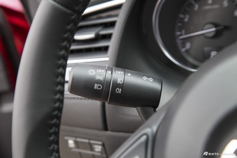 2017款阿特兹2.0L自动蓝天时尚版