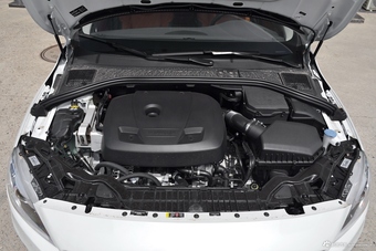 2018款沃尔沃S60L 2.0T自动T5智驭版