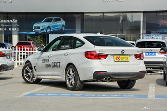 2018款宝马3系GT 2.0L自动320i M运动型