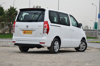 2016款东风风行F600  1.5T手动豪华型