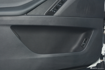 2017上汽大通D90 2.0T手动两驱火星