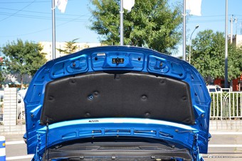 2016款腾势荣耀版