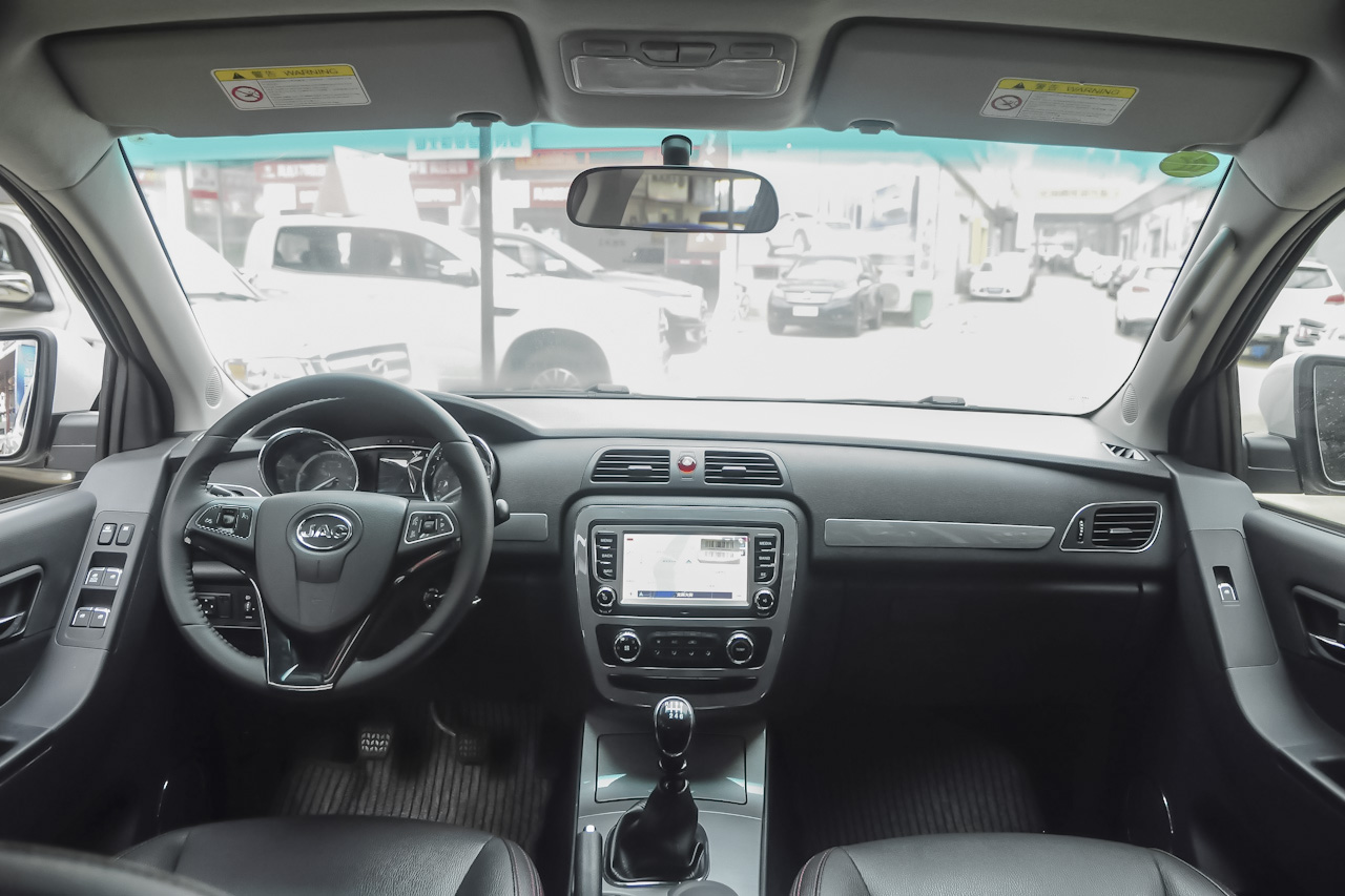 2015款帅铃T6 2.8T手动柴油旗舰型HFC4DA1-2C