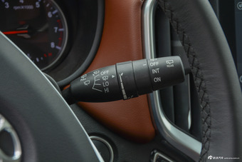 2018款中华V6 1.5T自动尊贵型