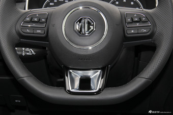 2017款名爵ZS 1.5L自动豪华版