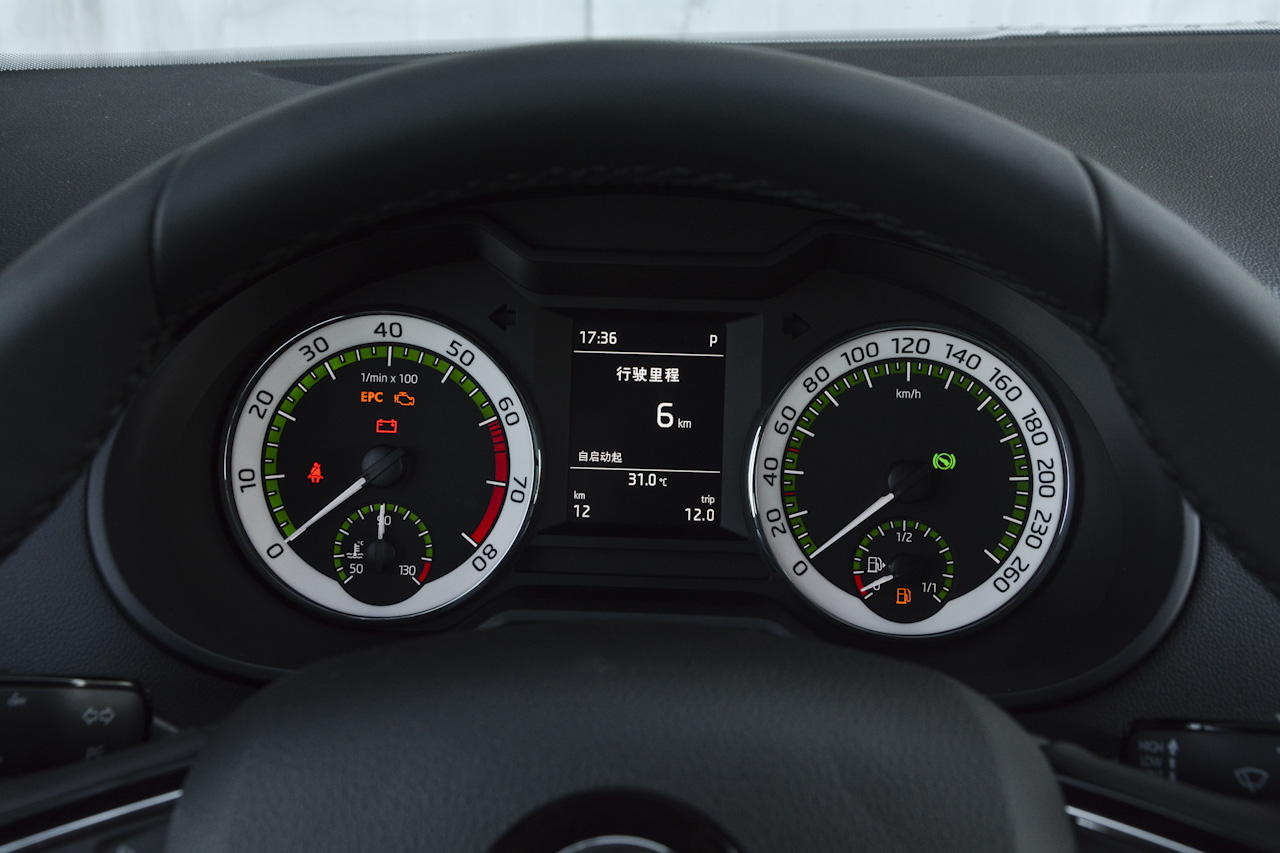 2018款明锐旅行版1.4T TSI280 DSG旗舰版