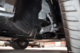 2017款奔驰E级2.0T自动 200 L 运动型 4MATIC