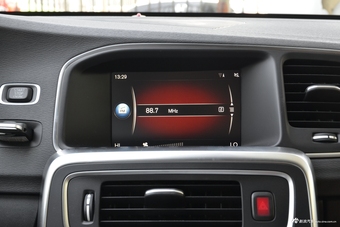 2018款沃尔沃S60L 2.0T自动T4智驭进取版