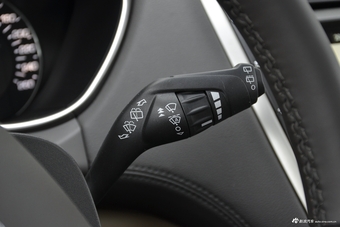 2018款林肯MKC 2.0T自动四驱尊雅版