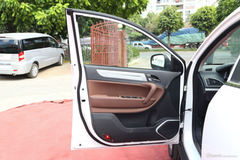 2015款瑞风S5 1.5T自动精英型