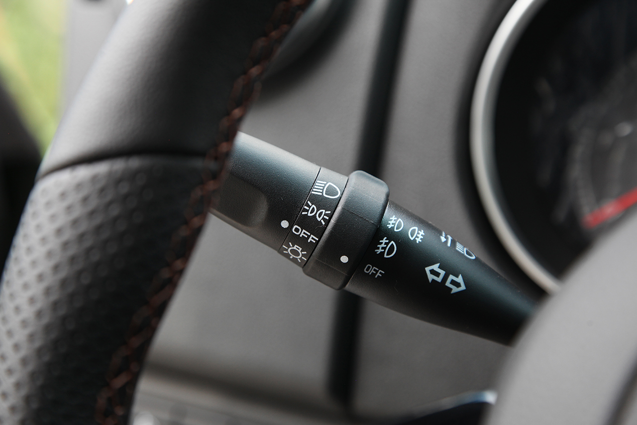 2018款北京BJ40L 2.0T手动柴油四驱尊贵版