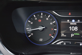 2018款传祺GA4 1.3T自动尊贵版200T