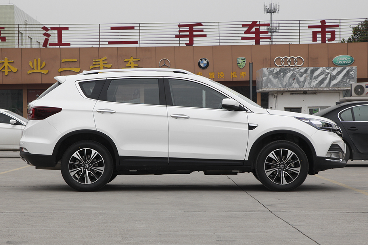 2018款东风风神AX7 1.4T手动豪华型