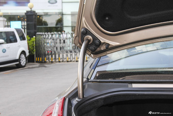 2015款捷豹XJL 3.0L自动SC两驱尊享商务版