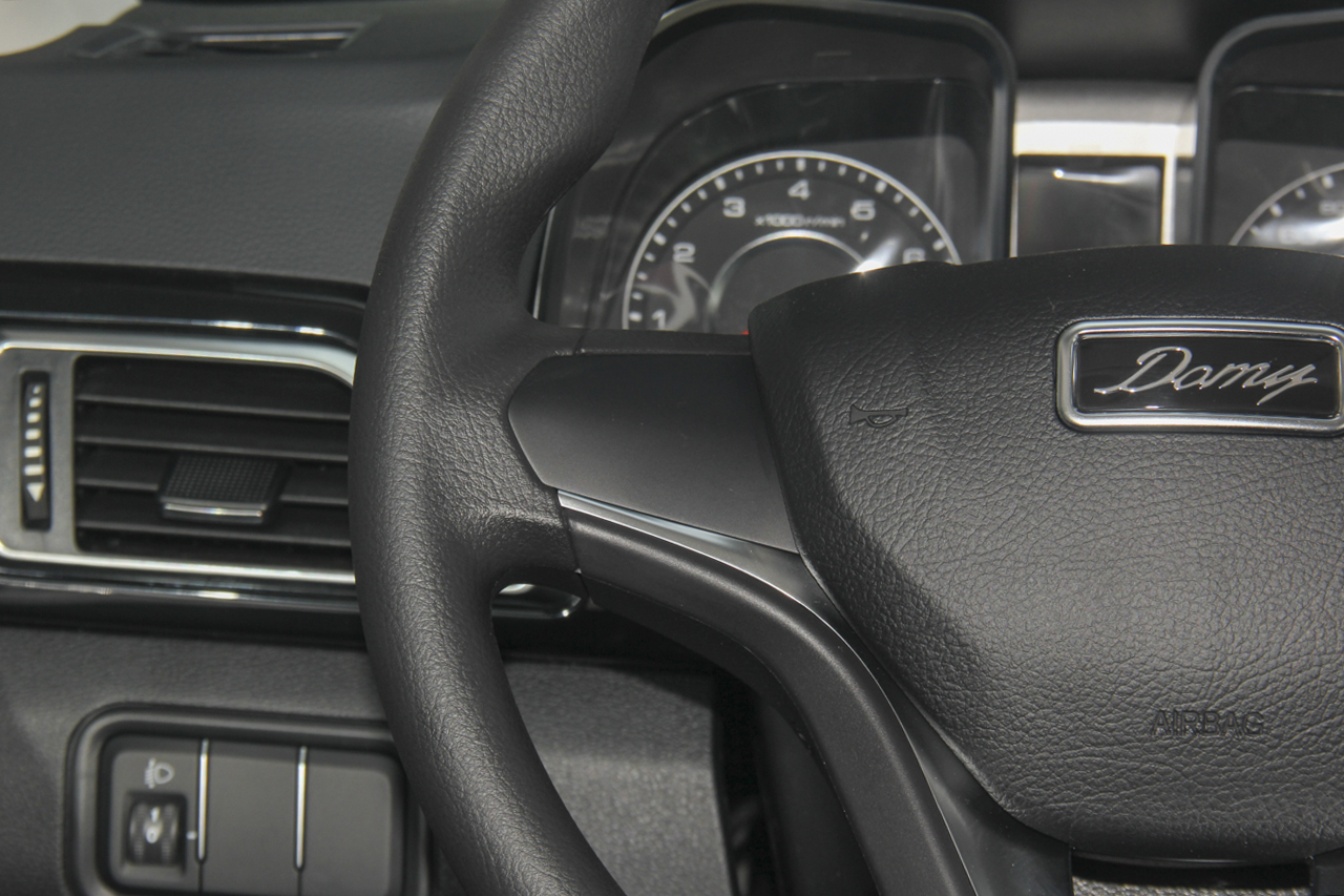 2017款大迈X5 1.6L手动精英型经典版