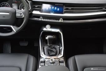 2018款哈弗H6 换代2.0T自动豪华型蓝标