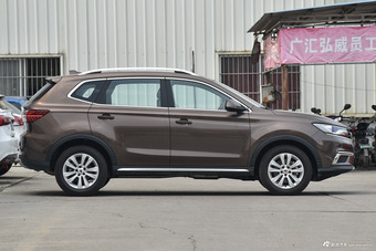 2016款荣威RX5 20T手动两驱旗舰版