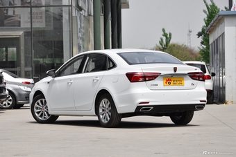 2017款荣威i6 1.5T手动豪华版20T