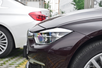 2018款宝马3系2.0T自动320Li xDrive 时尚型 