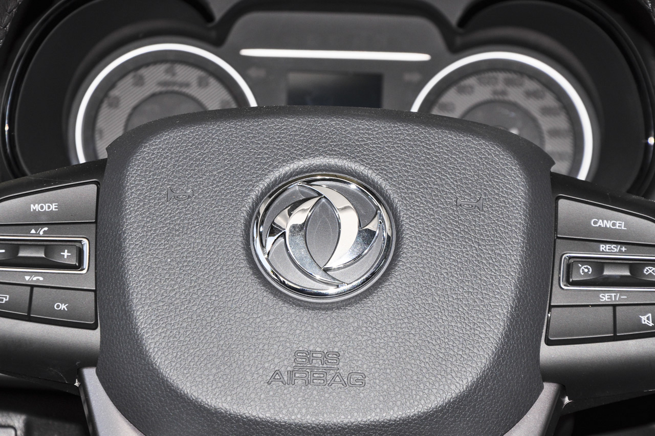 2016款东风风神AX7 2.3L自动智尊型