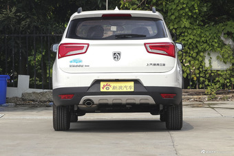 2016款 宝骏560 1.5T手动豪华型