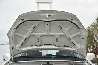 2015款利亚纳A6 1.4L手动两厢理想型