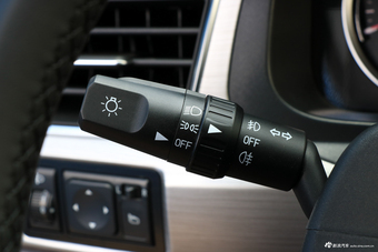 2018款风行SX6 1.6L自动豪华型