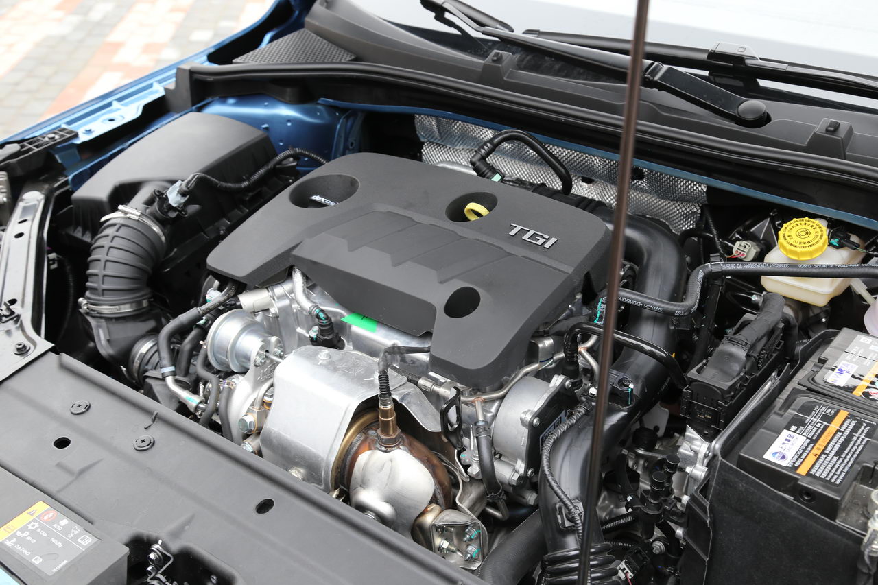 2017款荣威i6 1.0T互联网吞享版16T