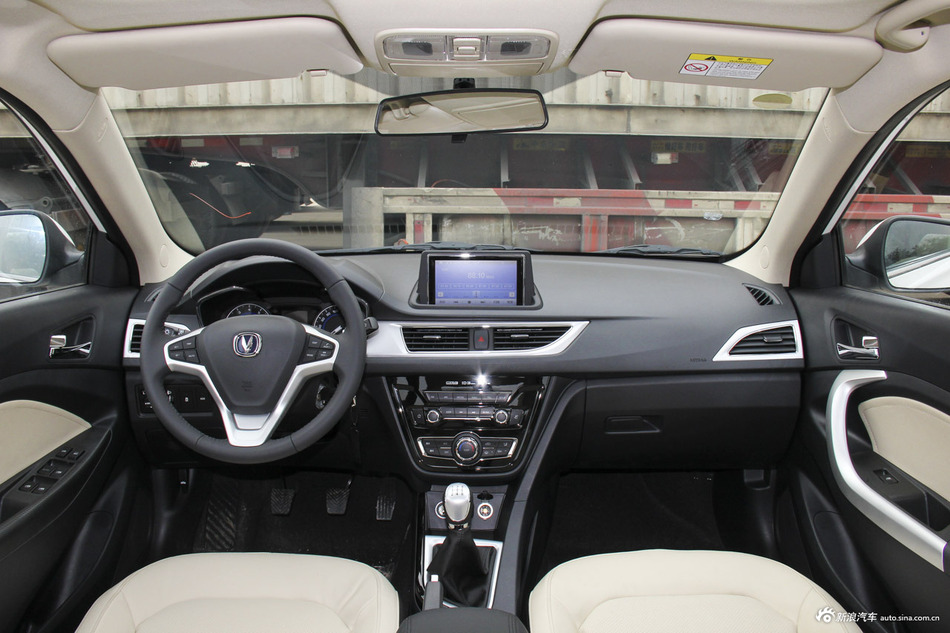 2016款悦翔V7 1.6L手动乐趣型国V